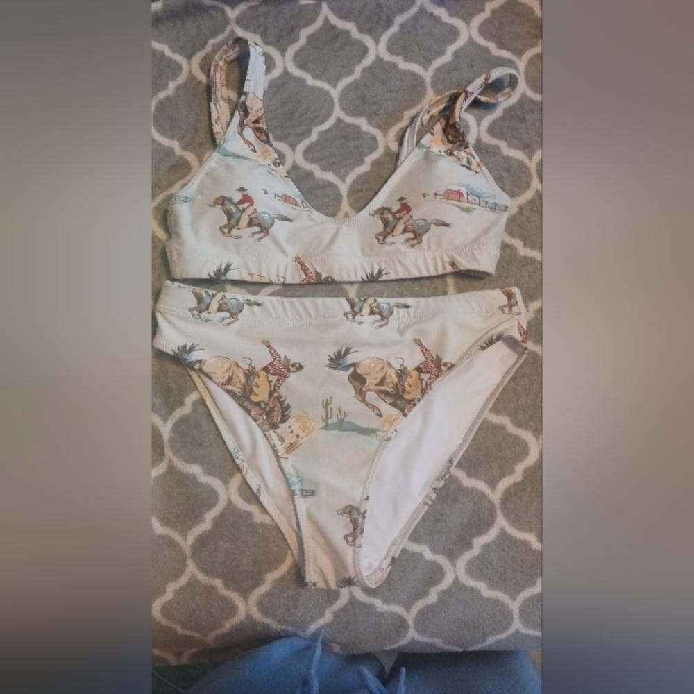 Western Bikini
